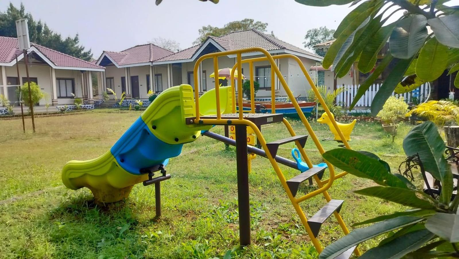 Windchime Cottages Alībāg Εξωτερικό φωτογραφία